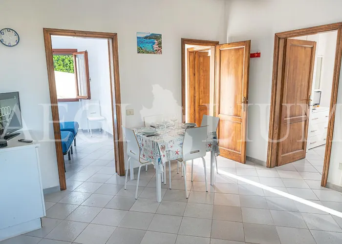 Isolella * Campese (Grosseto)